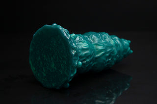 Xeno the Larva Fantasy Bug Dildo Color Flop (00-50 Firmness)