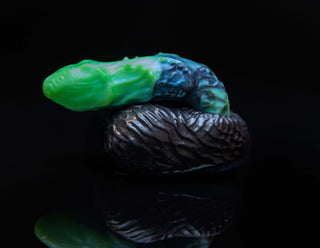 Here is the side view of our Antarei the Alien Packer. We strive to be an all inclusive shop offering a wide variety of handmade sex toys and transgender affirming products. 